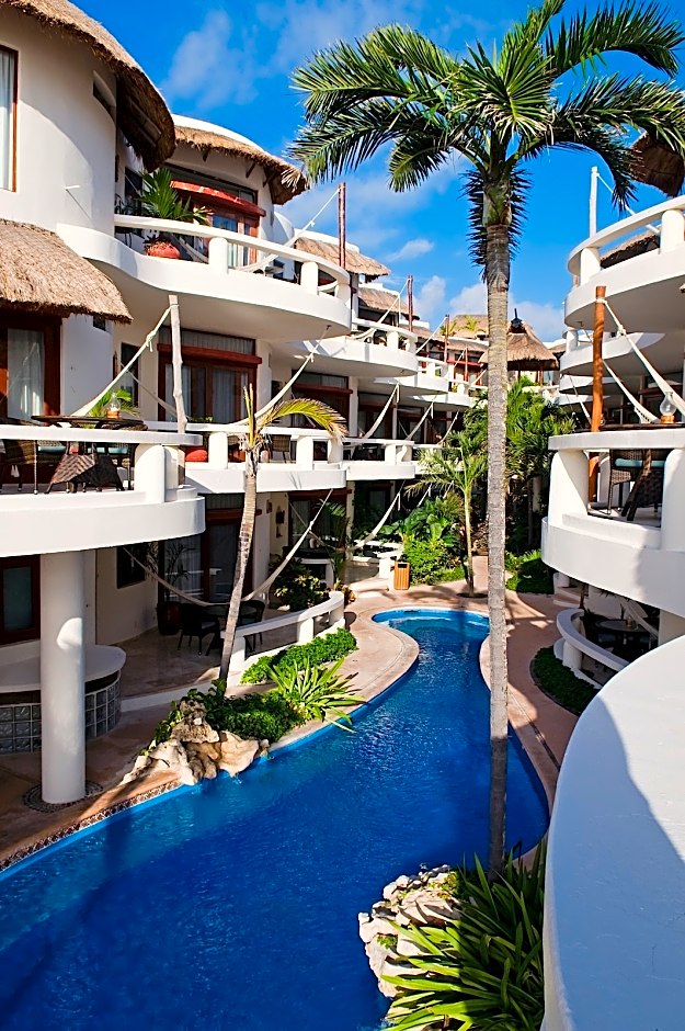 Playa Palms Beach Hotel