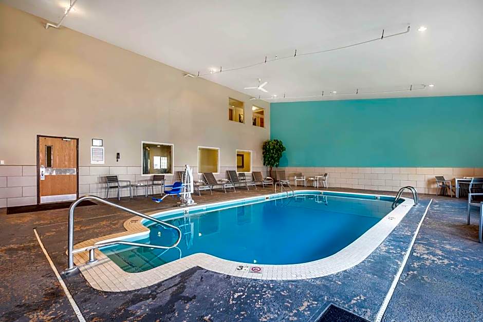 Best Western Plus University Park Inn & Suites
