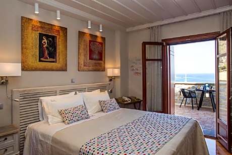 Superior Double Room with Balcony and Sea View