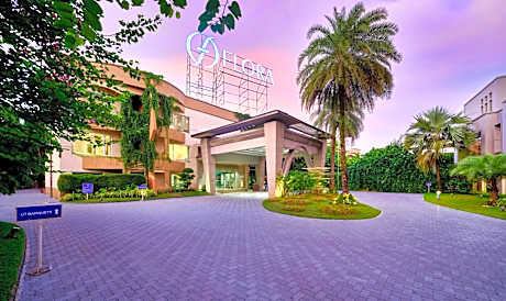 Flora Airport Hotel