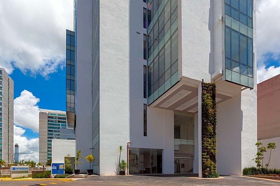 Wyndham Puebla Angelopolis
