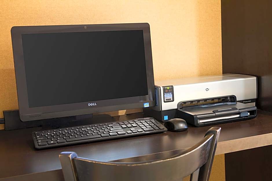 Howard Johnson by Wyndham San Diego Sea World