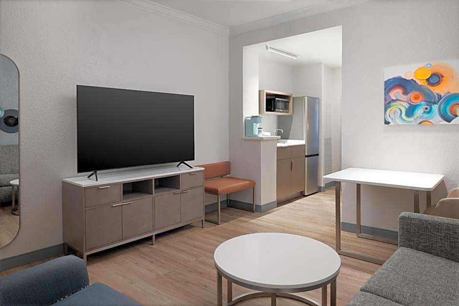 Hilton Boca Raton Suites
