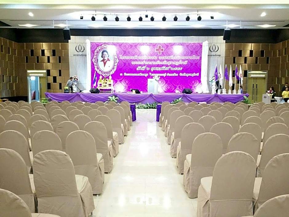 Bunjongburi Hotel