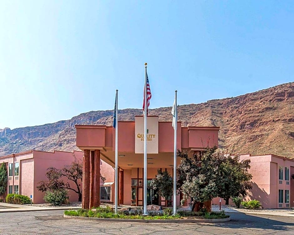 Quality Suites Moab near Arches National Park