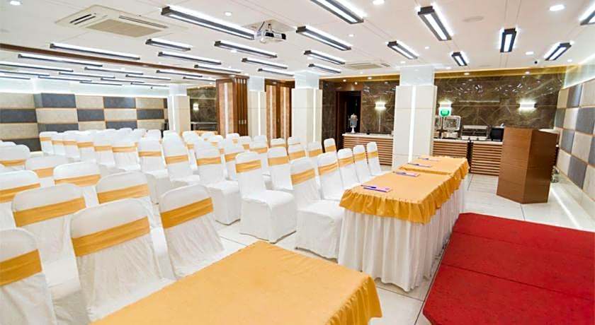 Hotel Orange International