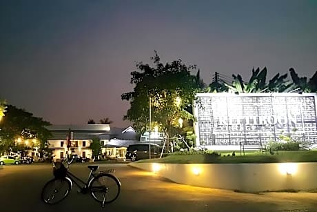 Rittiboon Vintage Hotel