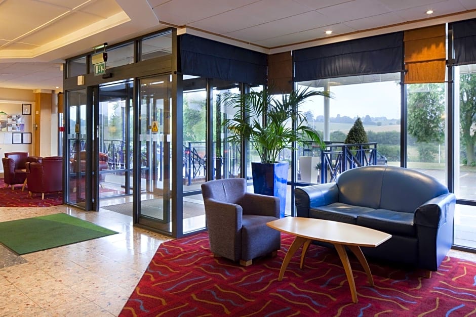 Holiday Inn Luton South - M1 Junction 9