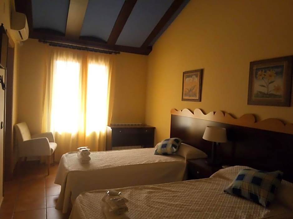 Hotel El Comendador Anon – Añón de Moncayo, IA