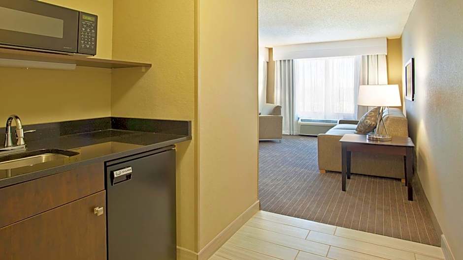 Holiday Inn Express Hotel & Suites Minneapolis - Minnetonka By IHG
