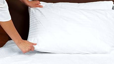 1 King Bed Nonsmoking