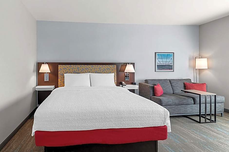 Hampton Inn By Hilton & Suites Farmers Branch Dallas, Tx