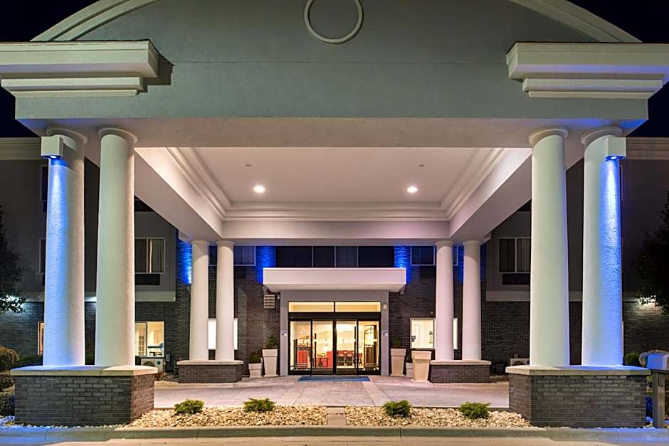 Holiday Inn Express & Suites Pittsburg By IHG