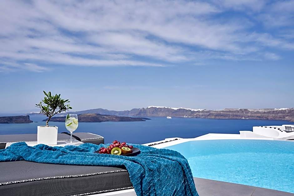 Apanemo Hotel & Suites