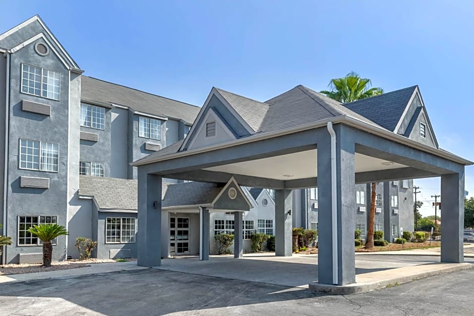 Quality Inn Downtown - near Market Square