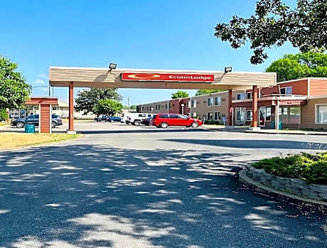 Econo Lodge Waite Park - St. Cloud