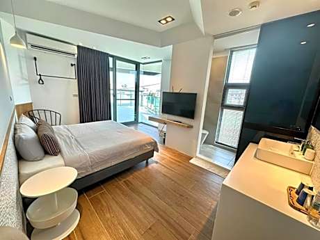 Superior Double or Twin Room with Terrace