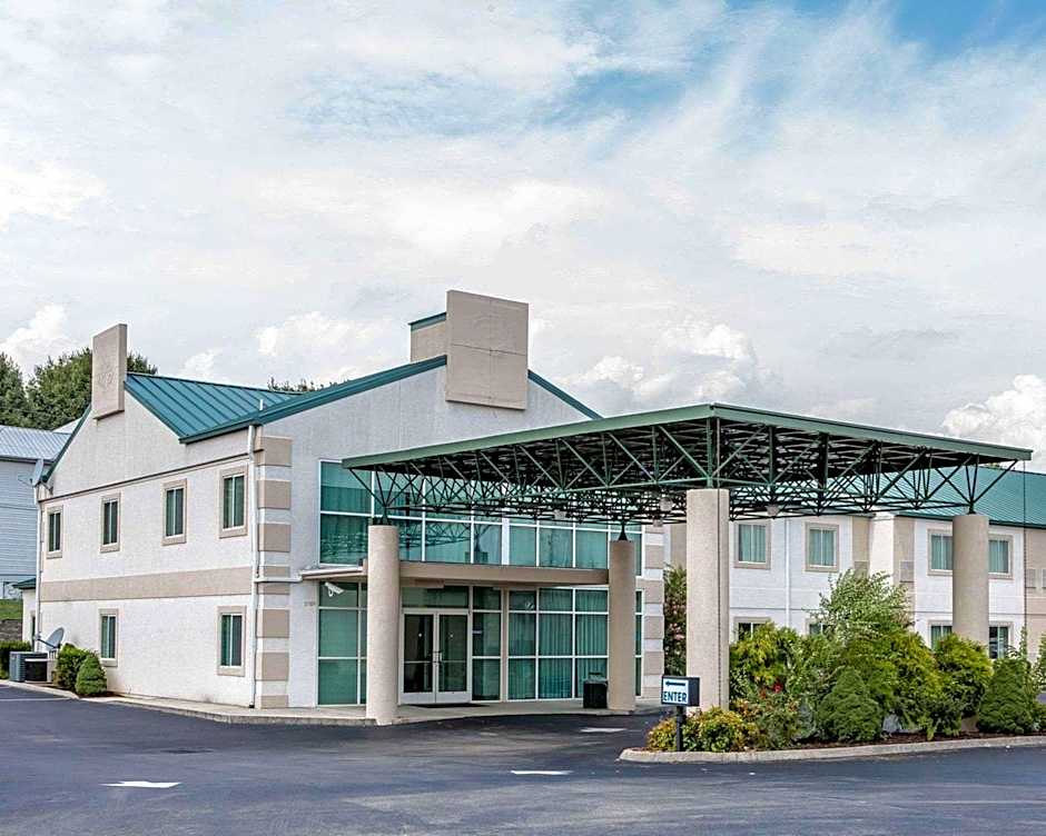 Econo Lodge Morristown area