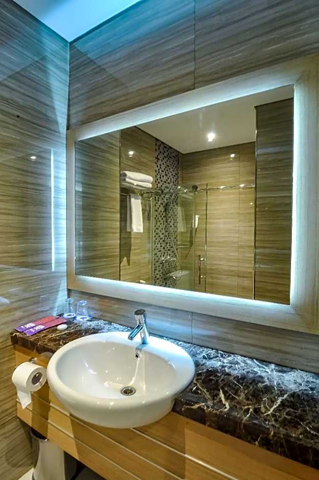 FOX Lite Grogol Jakarta