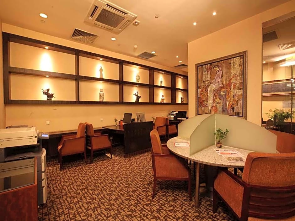 Zhongwei Green Lake Hotel Kunming