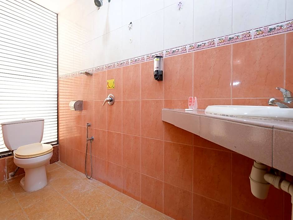 OYO 89759 Gold Jerantut Hotel