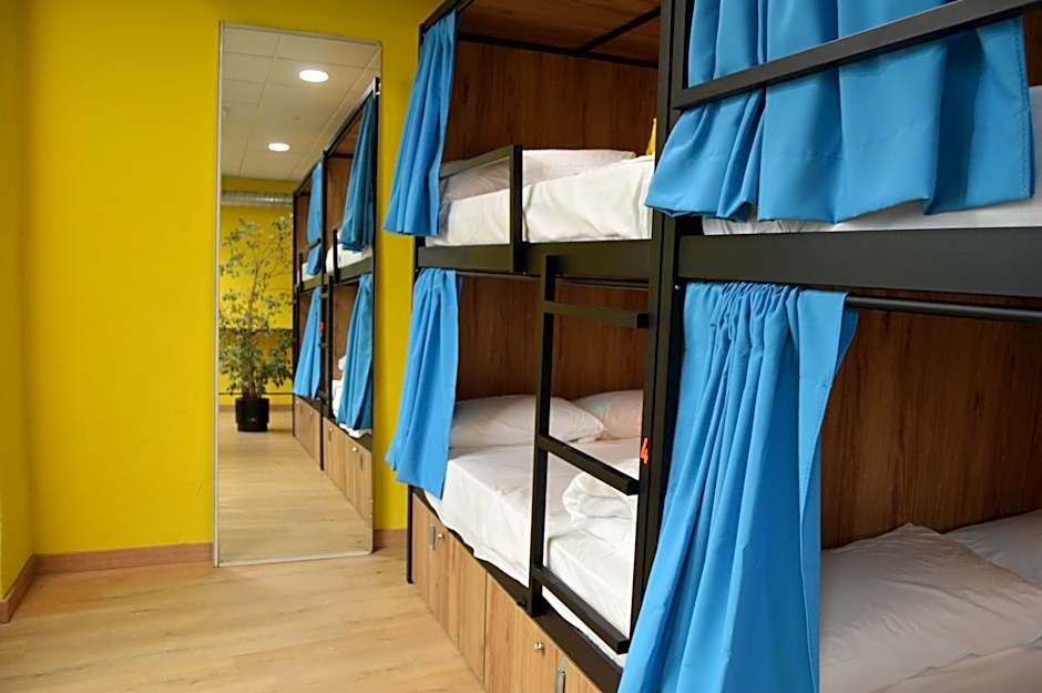 Debod Hostel