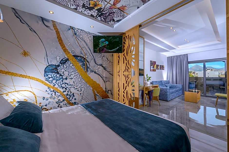 Photo 1 of 13 of 1 Queen Bed Suite, Pool View