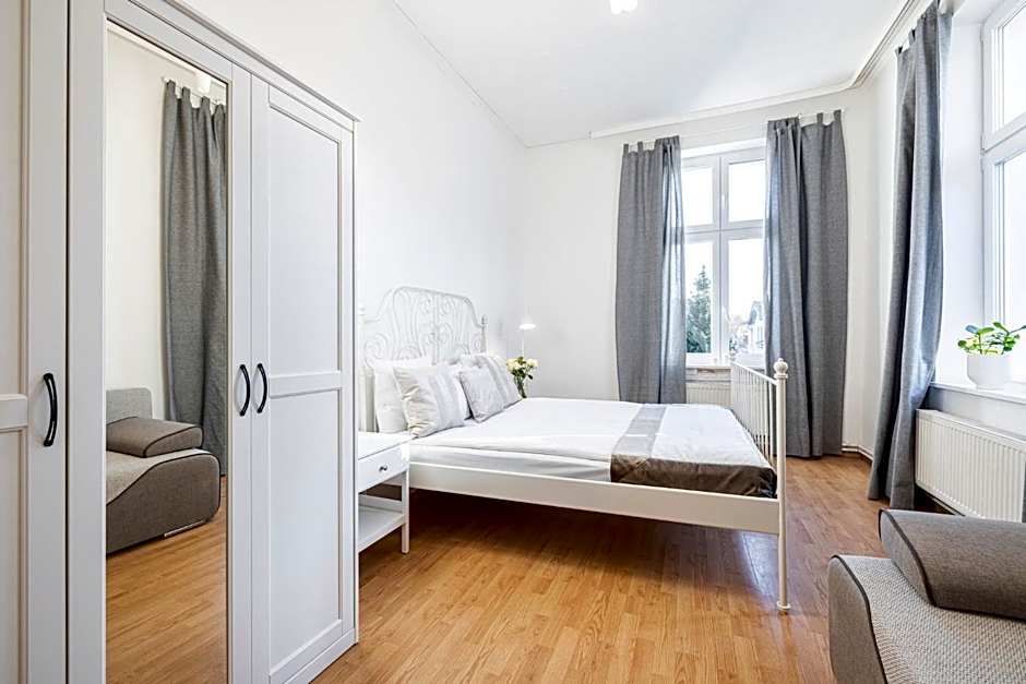 Riviera Residence Apartments