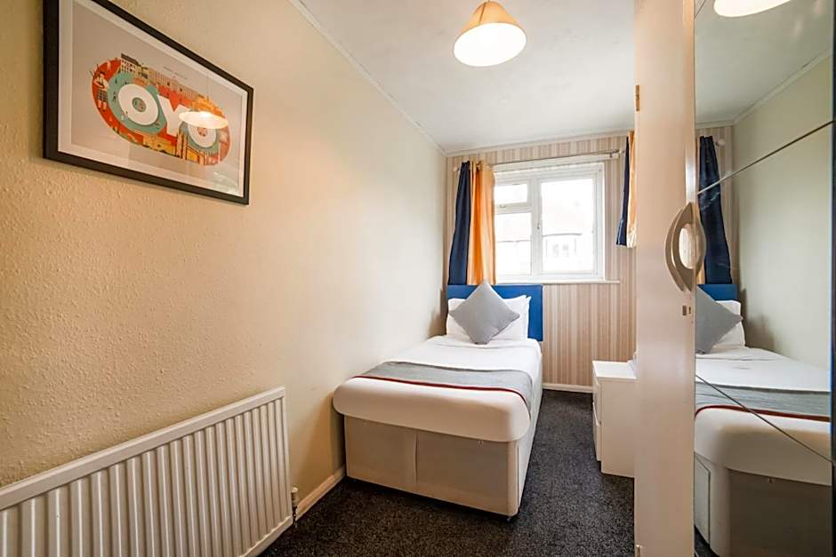 Devine Beach Hotel, Westcliff Southend-On-Sea