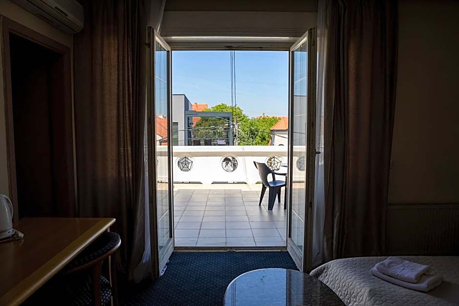 Garni Hotel Panorama Lux