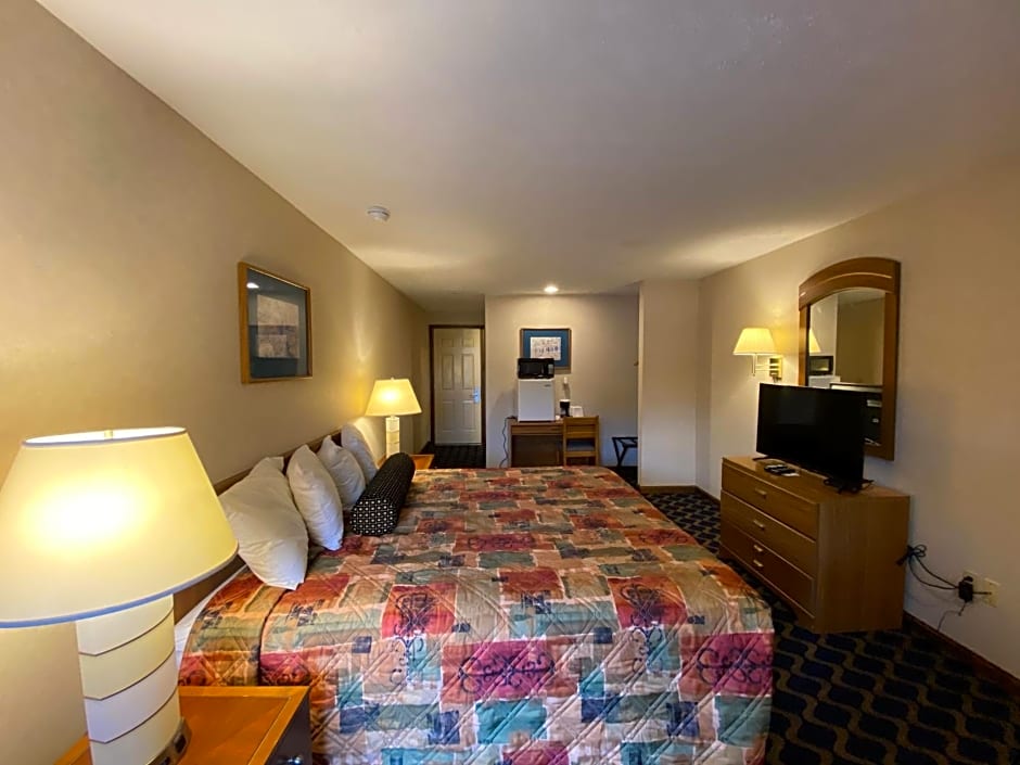 Economy Lodge 682 Main St Sturbridge