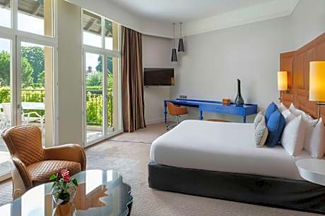 Junior Suite, 1 King, Sofa bed, Garden view