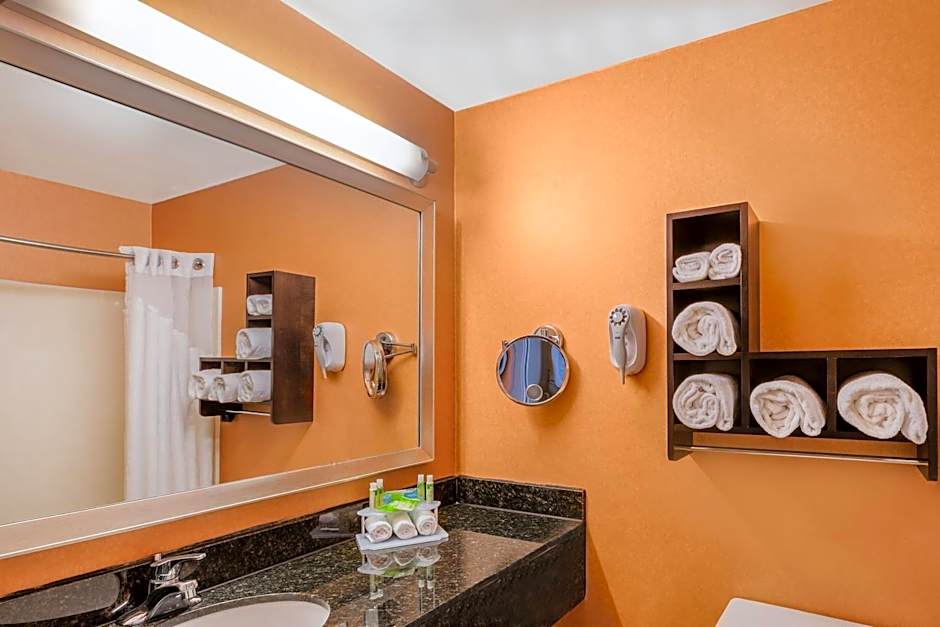 Holiday Inn Express Hotel & Suites San Jose-Morgan Hill By IHG