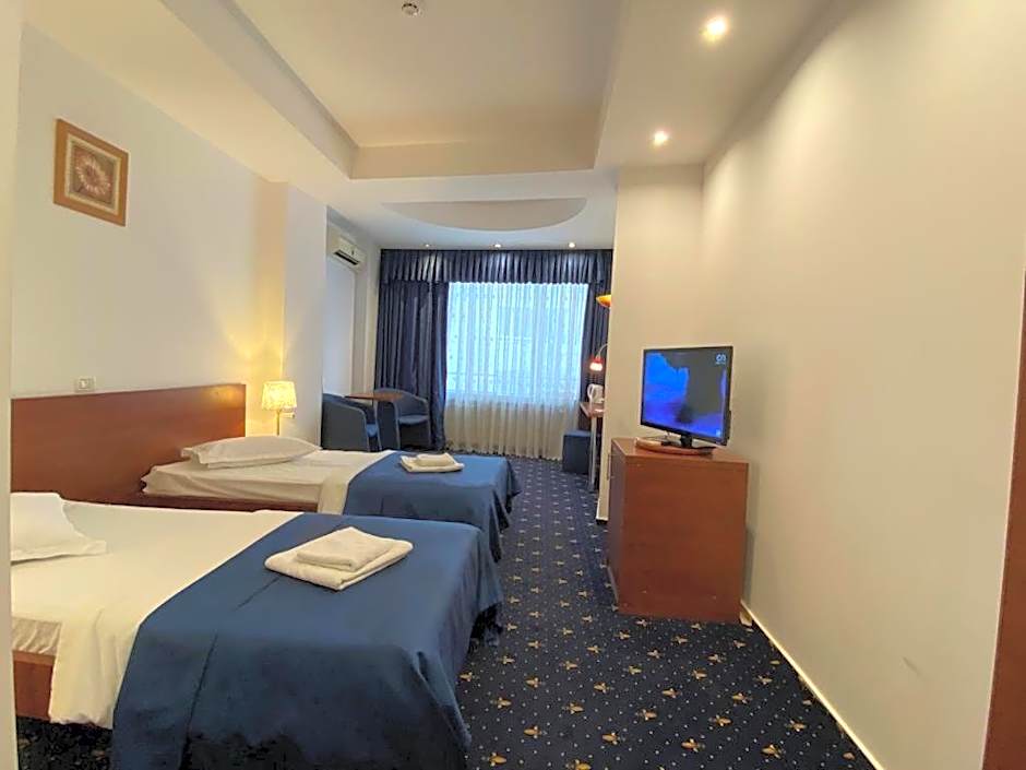 Samaa Hotel