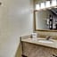 OYO Hotel Pineville LA Hwy 165