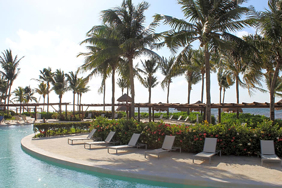 Blue Bay Grand Esmeralda - All Inclusive