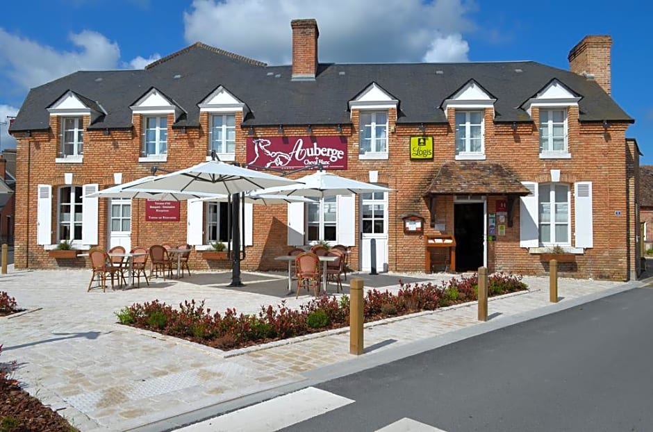 Logis Hotel Le Cheval Blanc