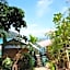 Phi Phi Seaside Bungalow