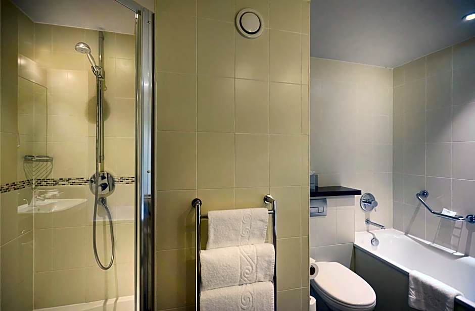 Crowne Plaza London Ealing By IHG