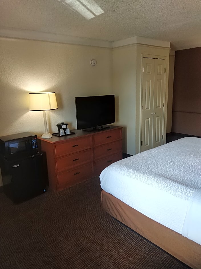 Travelodge by Wyndham Mobile