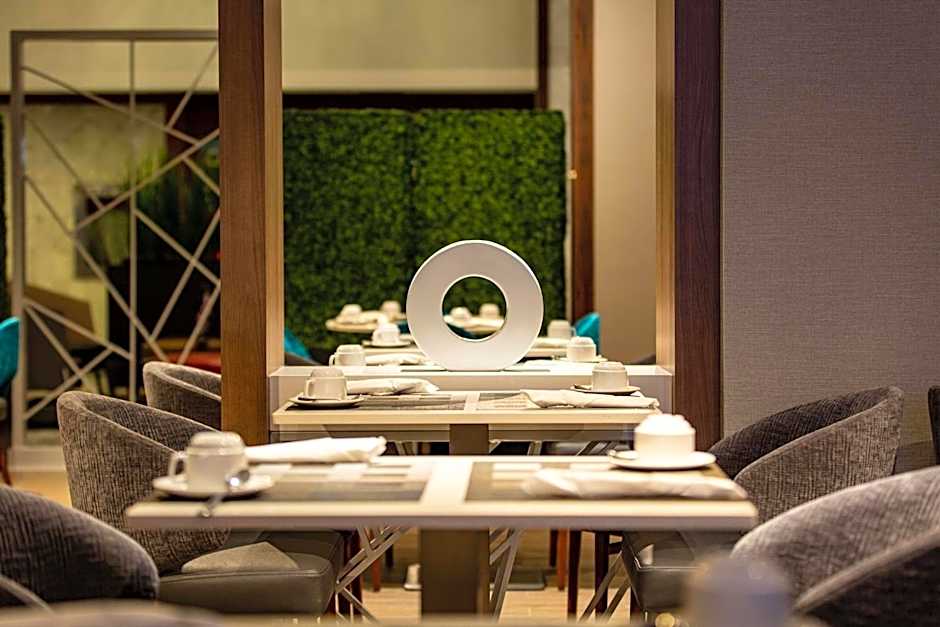 Holiday Inn Toronto Downtown Centre By IHG