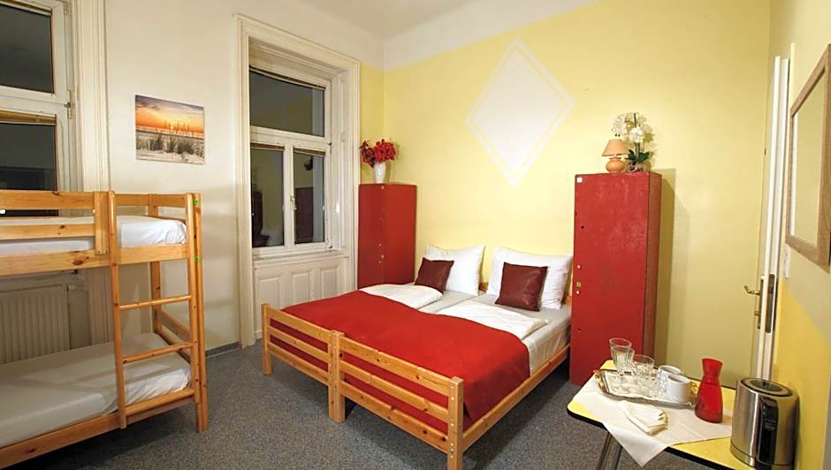 Westend City Hostel