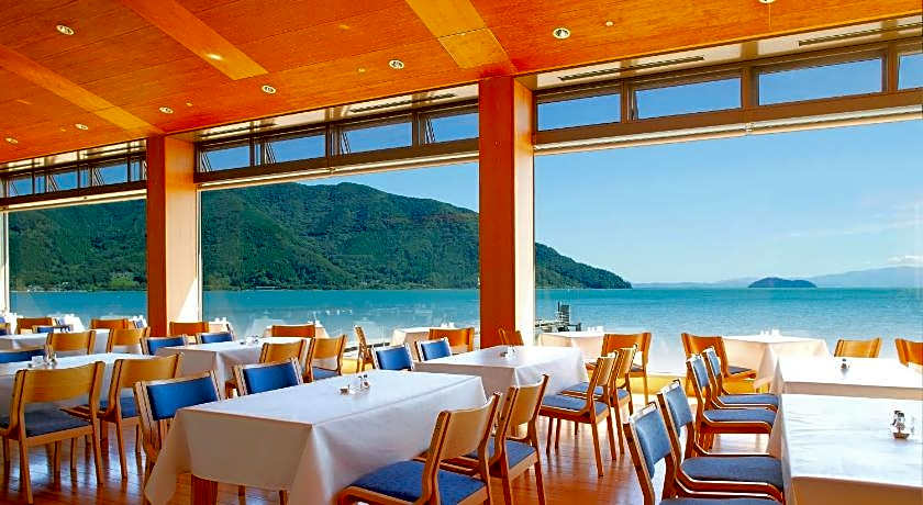 Okubiwako Makino Grand Park Hotel