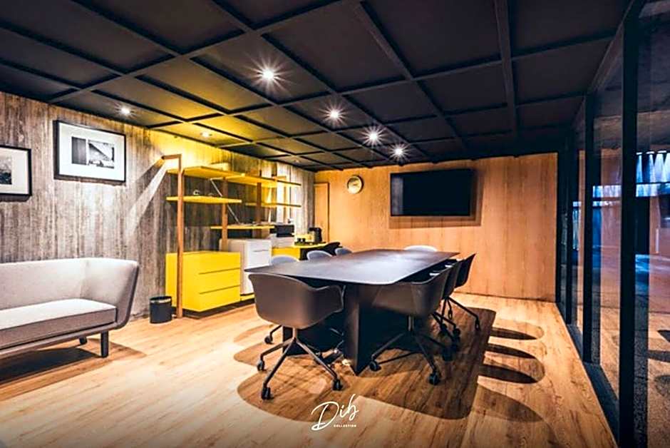 DIB Collection - Modern Stays in Roma Norte