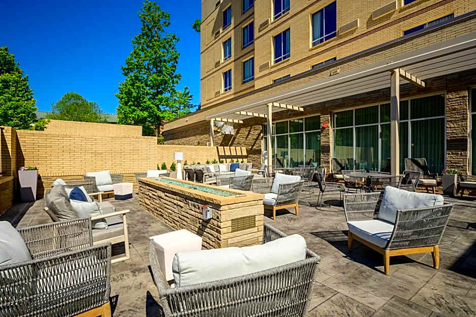 Courtyard by Marriott Raleigh Cary/Crossroads