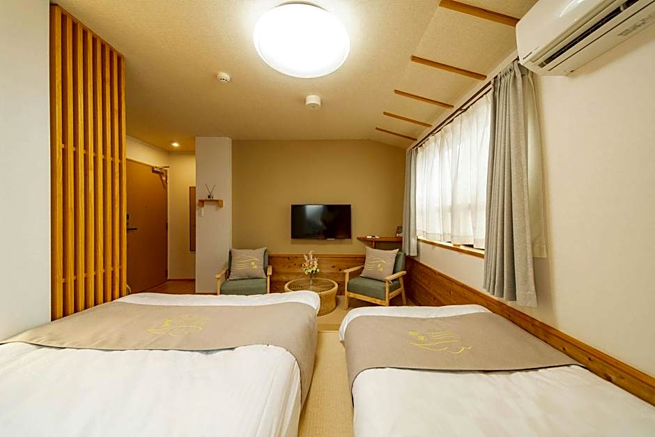 Onya Tachibana – Kyoto, IL