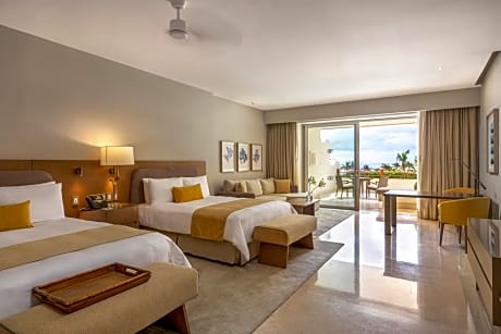 AMBASSADOR SUITE OCEAN VIEW