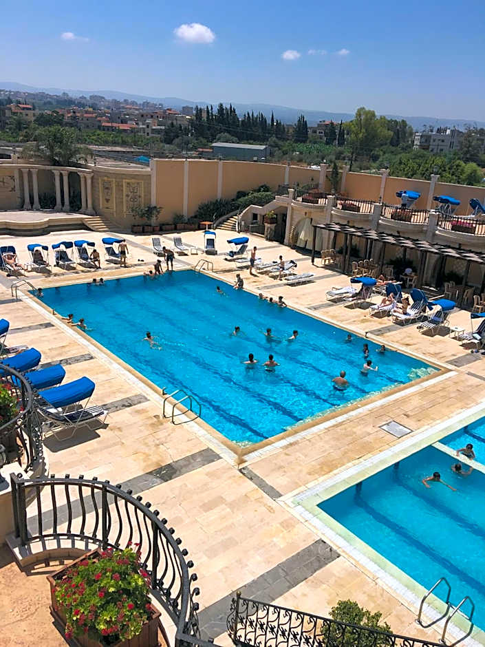 Platinum Hotel
