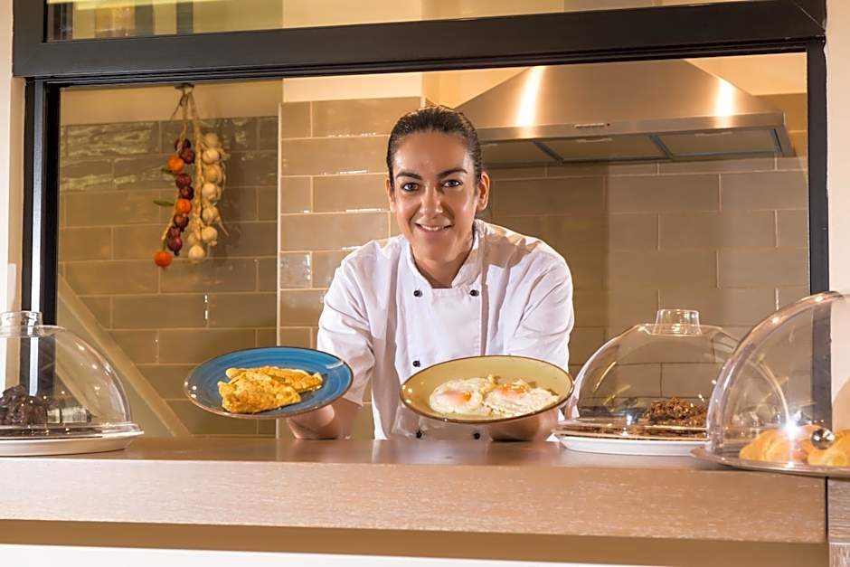 Infinity City Boutique Hotel