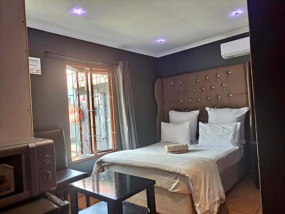 Mino Guest House